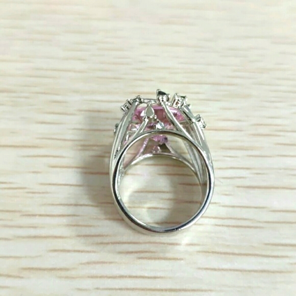 925 Sterling Silver Pink Ring - Picture 2 of 5